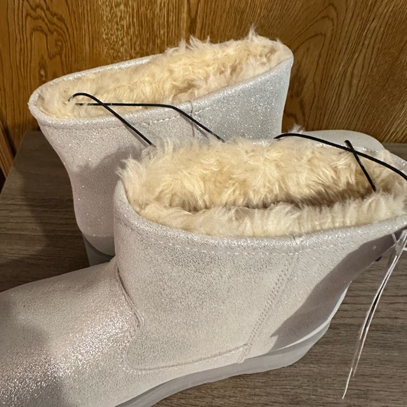 COPY - Time and True Genuine Leather lined winter boots Size 6 - Picture 6 of 9